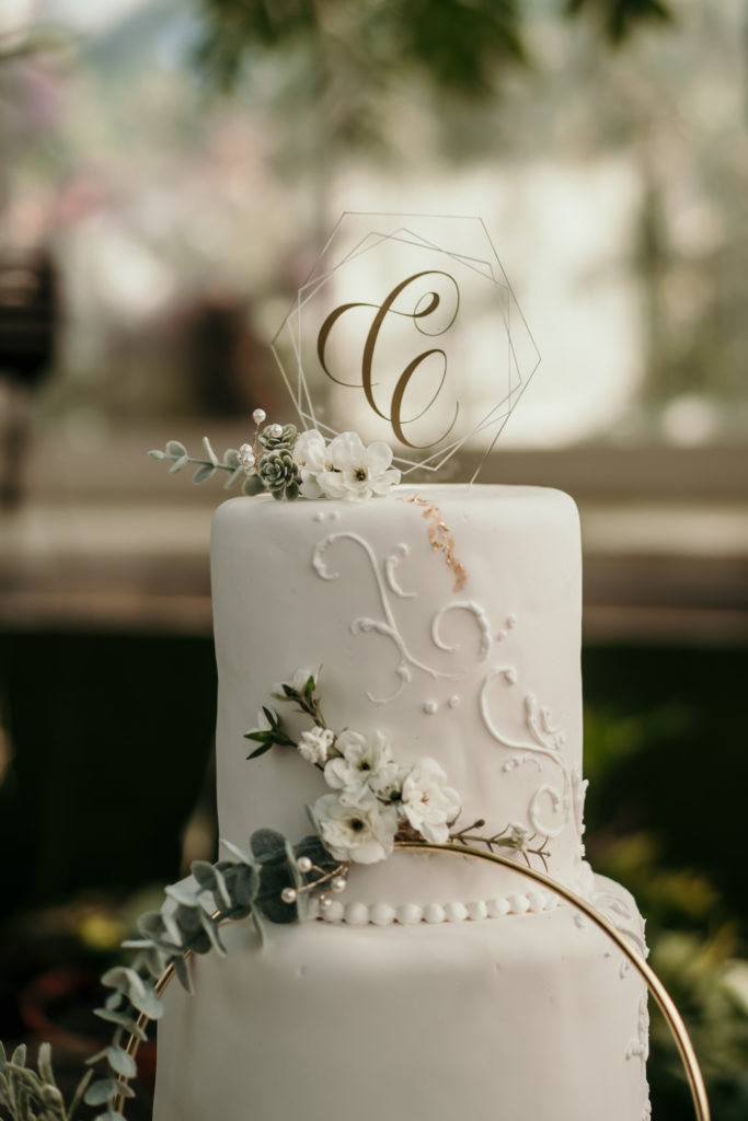 Buffalo Botanical Gardens Wedding Cake
